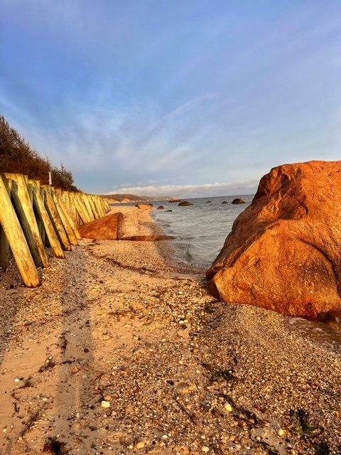 Boulder on beach.JPG