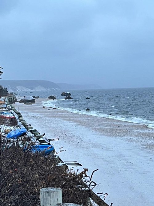 Beach snow looking west.jpg